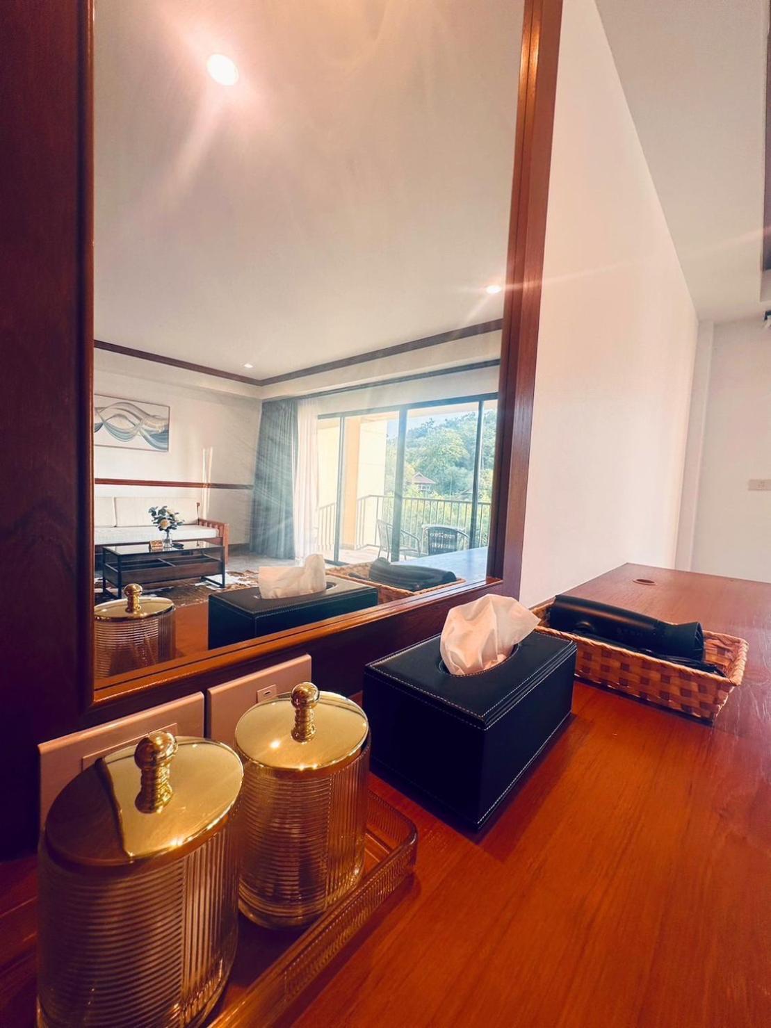 Ocean Pie Phuket - Adult Only Hotel Rawai Ngoại thất bức ảnh
